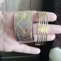 دستبند طلایی رنگ ثابت