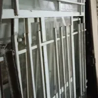 پنجره حفاظ دار