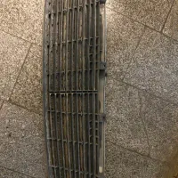 جلوپنجره بنز سی کلاس|قطعات یدکی و لوازم جانبی|تهران, سوهانک|دیوار