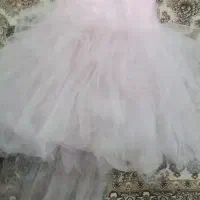 لباس مجلسی دنباله دار. دخترونه|کفش و لباس بچه|اندیمشک, |دیوار
