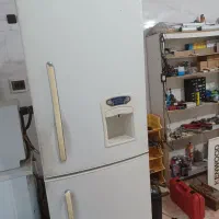 تعمیرات فوق تخصصی یخچال خانگی و صنعتی در محل