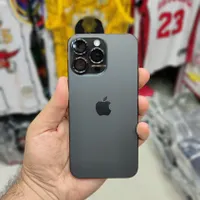 اپل iPhone 15 Pro Max با حافظهٔ ۲۵۶ گیگابایت