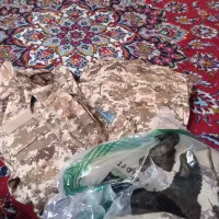 یک جفت پوتین خاکی سپاه  یک دست لباس سپاه خاکی|لباس|زاهدان, |دیوار