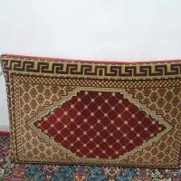 پشتی قالینی