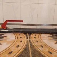 کاشی بر در حد نو|ابزارآلات|خرمآباد, |دیوار