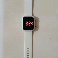 ساعت رنگ سفید