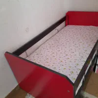 تخت خواب کودک به همراه تشک