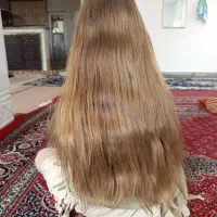 خریدار موهای طبیعی و رنگی بلند خرید مو