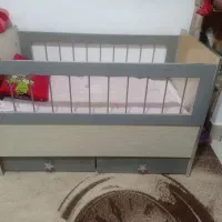 تخت کودک معاوضه میکنم