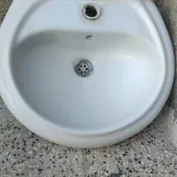 روشویی و پایه