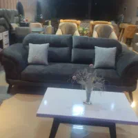 فروشنده خانم