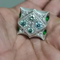 انگشتر جواهراتی موزانایت یاقوت واماتیس