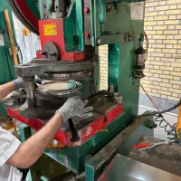 استخدام نیروی تولیدی پرسکار