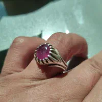 انگشتر نقره با نگین اصل یاقوت