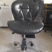 صندلی میکاپ vip|آرایشگاه و سالن‌های زیبایی|اردبیل, |دیوار