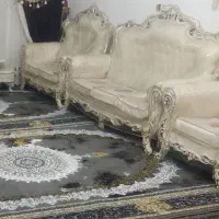 مبل سلطنتی رنگ کرمی با کاور