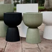 تولید وفروش  گلدان های فایبرگلاس به صورت عمده