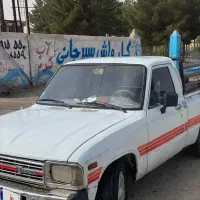 وانت تویوتا ۸۳