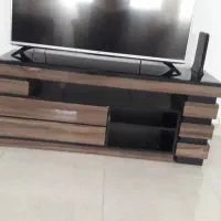 میز تلویزیون ۲/۳۰۰/۰۰۰ و مبل ۷ نفره ۵/۵۰۰/۰۰۰