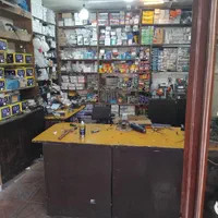 شاگرد و کار آموز  تعمیر قفل شیشه بالابر اتومبیل