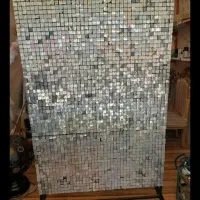 جایگاه با گل مصنوعی تزیین شده ،کرسی و عروسک|گل مصنوعی|بروجرد, |دیوار