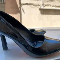 کفش پاشنه‌بلند شیک ورنی