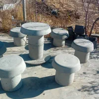 صندلی و میز بتنی باغ