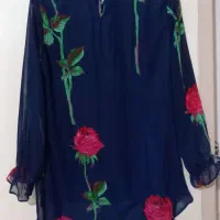 شومیز سرمه ای حریر گل دار سایز ۴۲ قیمت ۴۰۰هزار|لباس|آذرشهر, |دیوار