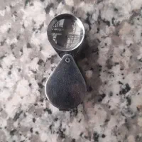 ذره‌بین تاشو گوهرشناسی
