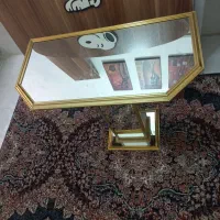 کنسول یا میز زیر آیینه ای