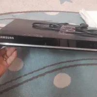 دستگاه دی وی دی و فلش،خور سالم وتمیز هست