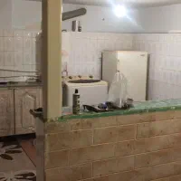 واحد مستقل زیر مغازه بر خیابان اصلی