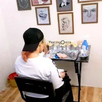خدمات و آموزش پیرسینگ/میکرودرمال/چال لپ/تتو بدن