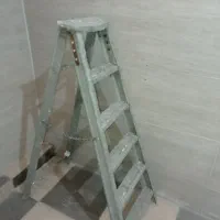 پله آلومینیوم تاشو -ارتفاع۱۴۰سانت