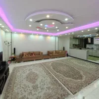 آپارتمان ۹۷متری فاز۸محله یک