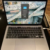 Macbook pro 2020 16 GB 500 SSD