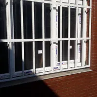 نصب و تعمیر درب و پنجره UPVC و توری آلومینیومی