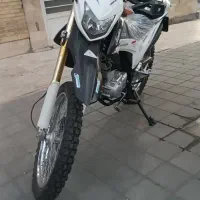 تریل 200 موتور سیکلت پرواز 1400