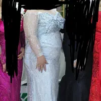 لباس مجلسی فقط دوساعت پوشیدم. کاملان تمیز.
