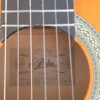 گیتار آریا Ak 20 ساخت اندونزی|گیتار، بیس، امپلیفایر|زنجان, |دیوار