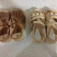 دوجفت کفش صندل فقط دوبارپوشیده شده