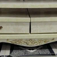 میز تلوزیون در حد نو