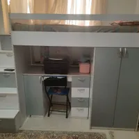تخت و کمد