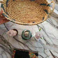 چراغ گردسوز و سبد حصیری شمعدون گلدان چینی دکوری|صنایع دستی و سایر لوازم تزئینی|مشهد, عامل|دیوار