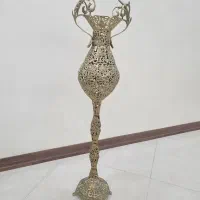 گلدان و مجسمه برنجی