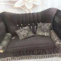 مبلمان راحتی سالم و تمیز تو عکس هم مشخسه|مبلمان خانگی و میز عسلی|ری, شهادت|دیوار