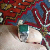 انگشتر نقره زمرد