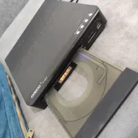 یک دستگاه دیویدی رام