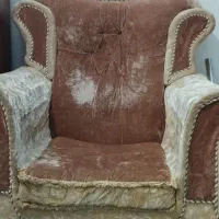دو عدد مبل تک نفره  همراه با کاور
