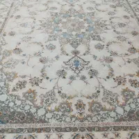 یک جفت فرش 3 در 4 ابریشم 1200 شانه کرم آقاقیا|فرش|مهاباد (آذربایجان غربی), |دیوار